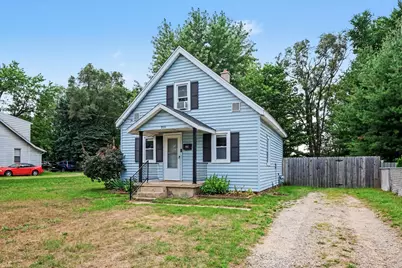 933 Benjamin Avenue NE, Grand Rapids, MI 49503 - Photo 2