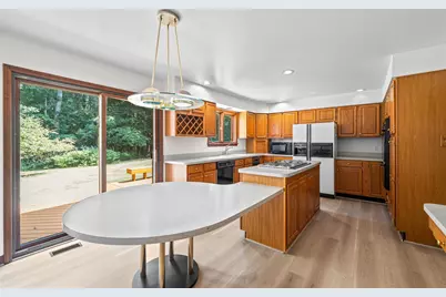 236 N Berkshire Road, Bloomfield Hills, MI 48302 - Photo 8