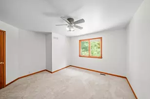 236 N Berkshire Rd, Bloomfield Hills, MI 48302 - Photo 26