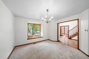 236 N Berkshire Rd, Bloomfield Hills, MI 48302 - Photo 12