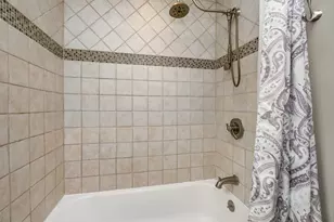 140 Marci Ln, Commerce Township, MI 48382 - Photo 30