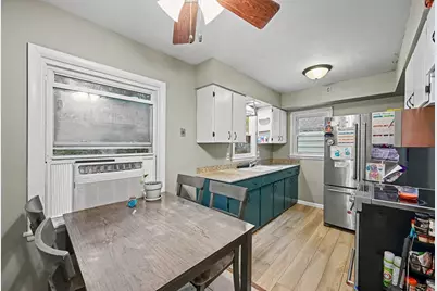 2304 Mapleview Avenue, Portage, MI 49024 - Photo 6