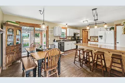 10320 Lincoln Lake Avenue NE, Greenville, MI 48838 - Photo 8