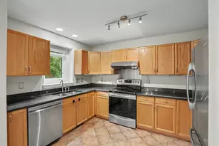2138 Vail Ct, Ann Arbor, MI 48108 - Photo 14