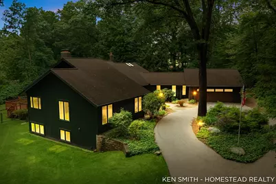1660 Mont Rue Drive SE, Grand Rapids, MI 49546 - Photo 2