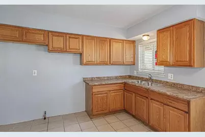 13490 Charlotte Avenue, Warren, MI 48089 - Photo 2