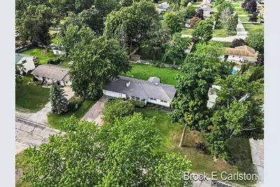 1576 Hendrick Road, Norton Shores, MI 49441 - Photo 38