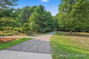 1576 Hendrick Rd, Norton Shores, MI 49441 - Photo 46