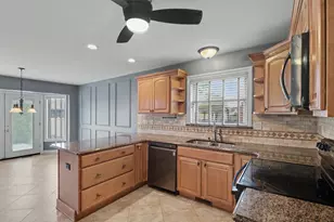 24788 Foxmoor Blvd, Woodhaven, MI 48183 - Photo 10