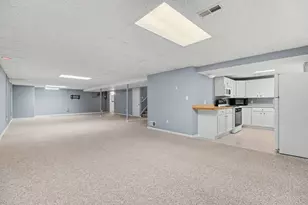 24788 Foxmoor Blvd, Woodhaven, MI 48183 - Photo 28