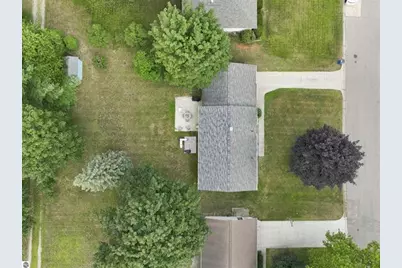 714 Sunset Lane, Cadillac, MI 49601 - Photo 2