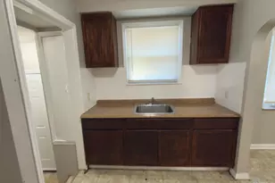 10370 Britain St, Detroit, MI 48224 - Photo 8
