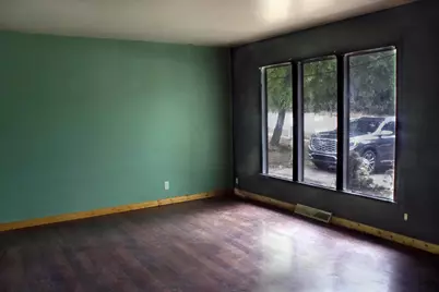 925 Plymouth Avenue NE, Grand Rapids, MI 49505 - Photo 8