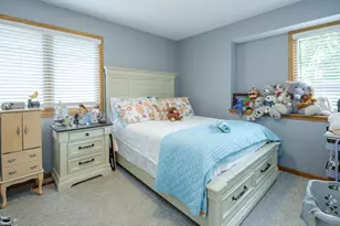1821 Lakeview Dr, Portage, MI 49002 - Photo 24