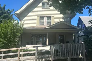 301 Perry St, Albion, MI 49224 - Photo 1
