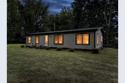 54223 Garrett, Dowagiac, MI 49047 - Photo 2