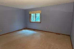 913 W Wellington Ct, Muskegon, MI 49441 - Photo 54