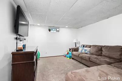 3643 Wyoming Avenue SW, Wyoming, MI 49519 - Photo 20