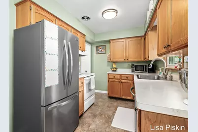 3643 Wyoming Avenue SW, Wyoming, MI 49519 - Photo 10