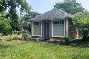8497 Mill St, Onekama, MI 49675 - Photo 28