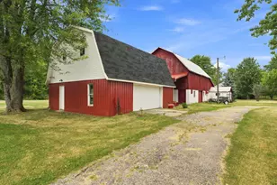 3951 N Van Dyke Rd, Decker, MI 48426 - Photo 18