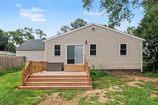 888 Riverview Dr, Plainwell, MI 49080 - Photo 14