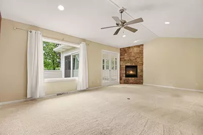 6166 Gleneagle Highlands Drive, Hudsonville, MI 49426 - Photo 8