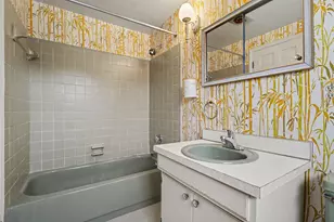 34214 Old Timber Rd, Farmington, MI 48331 - Photo 28