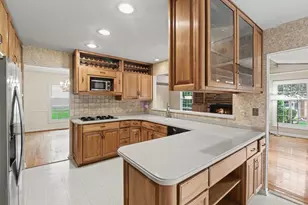 34214 Old Timber Rd, Farmington, MI 48331 - Photo 14