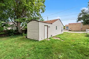 5804 Vermont Ave, Portage, MI 49024 - Photo 6