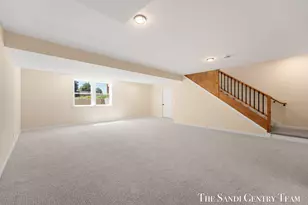 1032 Arlington Ave, Grand Haven, MI 49417 - Photo 34