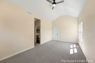 1032 Arlington Ave, Grand Haven, MI 49417 - Photo 24