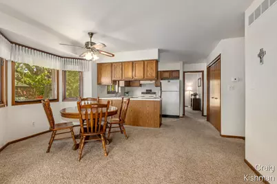 5158 Ridge Court, Hudsonville, MI 49426 - Photo 6