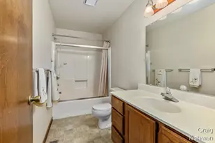 5158 Ridge Ct, Hudsonville, MI 49426 - Photo 14
