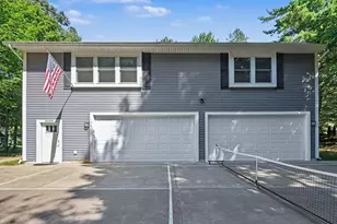 17477 Serenity Ct, Grand Haven, MI 49417 - Photo 1