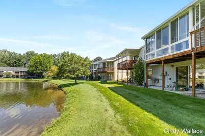 161 Laurelwood Court SW #98, Grand Rapids, MI 49548 - Photo 20