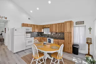 6227 K Dr, Osseo, MI 49266 - Photo 8