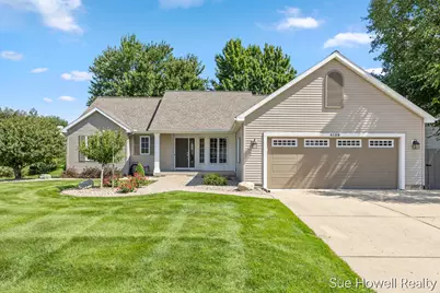 4158 Peshtigo Court SW, Grandville, MI 49418 - Photo 2