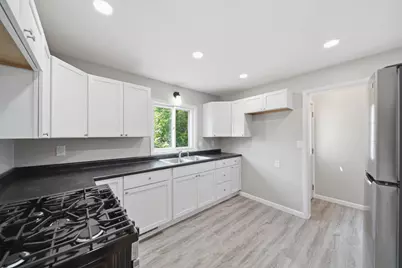 208 S Brown Street, Jackson, MI 49203 - Photo 10