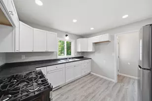 208 S Brown St, Jackson, MI 49203 - Photo 10
