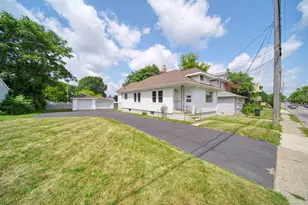 208 S Brown St, Jackson, MI 49203 - Photo 1