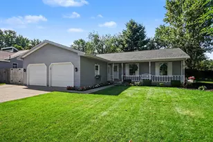 2162 Pinewood St, Jenison, MI 49428 - Photo 1