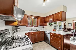 2162 Pinewood St, Jenison, MI 49428 - Photo 12