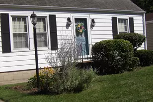 211 N 14th St, Niles, MI 49120 - Photo 2