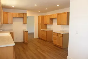 7428 Foxworth Ct, Jackson, MI 49201 - Photo 6