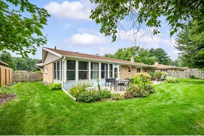 2987 E Windsor Drive, Saint Joseph, MI 49085 - Photo 4