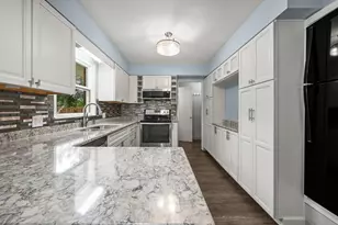 2987 E Windsor Dr, Saint Joseph, MI 49085 - Photo 14