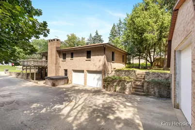 1085 4 Mile Road NE, Grand Rapids, MI 49525 - Photo 38