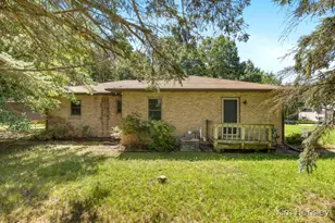 1085 4 Mile Rd NE, Grand Rapids, MI 49525 - Photo 36