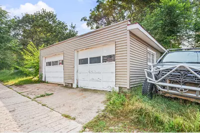 437 E Chapin Street, Cadillac, MI 49601 - Photo 4